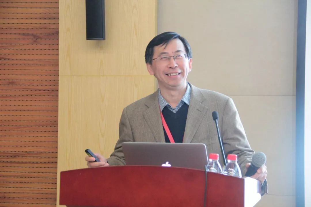 王兵教授(中科大),程光磊教授(中科大),眭孟乔博士(牛津仪器)第三行