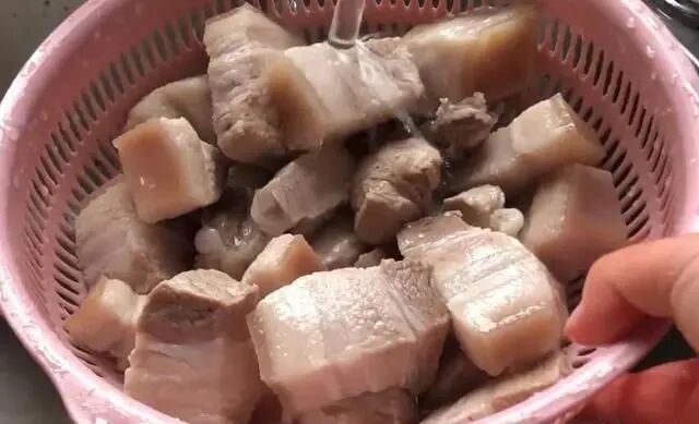 适合孩子吃的简单早餐推荐，一拌一烙，比肉夹馍都好吃