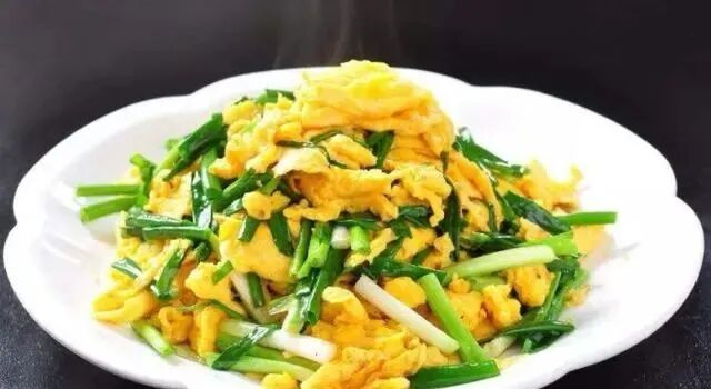 胆固醇的“克星”找到了，多吃这4种蔬菜，预防心血管疾病