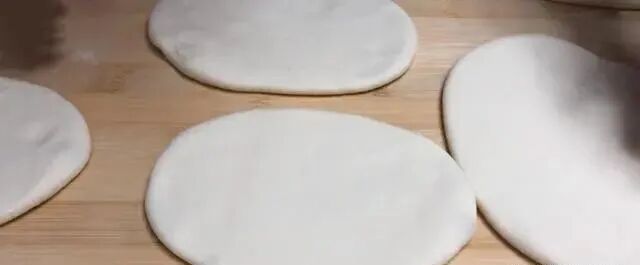 适合孩子吃的简单早餐推荐，一拌一烙，比肉夹馍都好吃