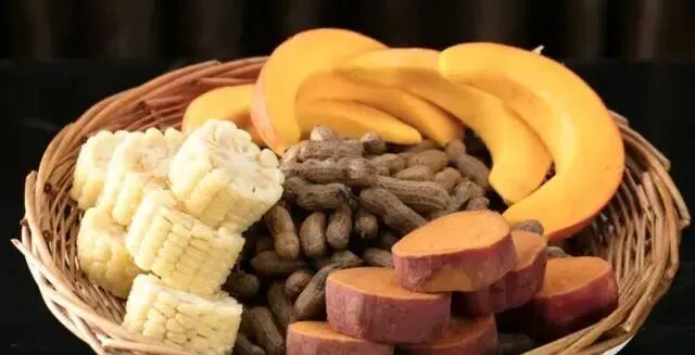 胆固醇的“克星”找到了，多吃这4种蔬菜，预防心血管疾病