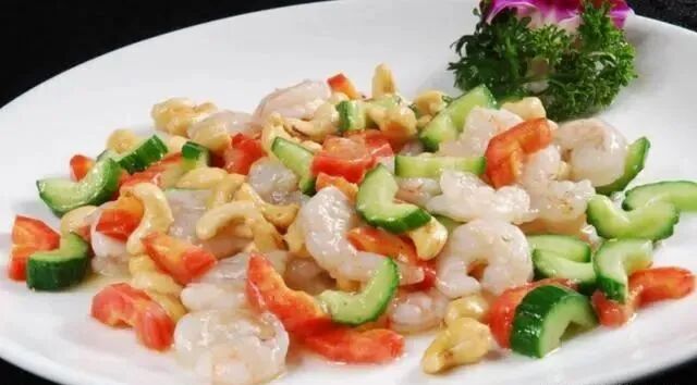 大虾买直虾好还是弯虾好？主要取决于你想做什么美食！