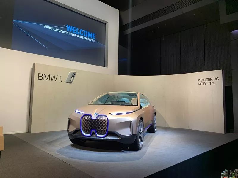 這是一本BMW未來6年轉型科技公司的「商業計劃解讀書」丨汽車預言家 汽車 第11張