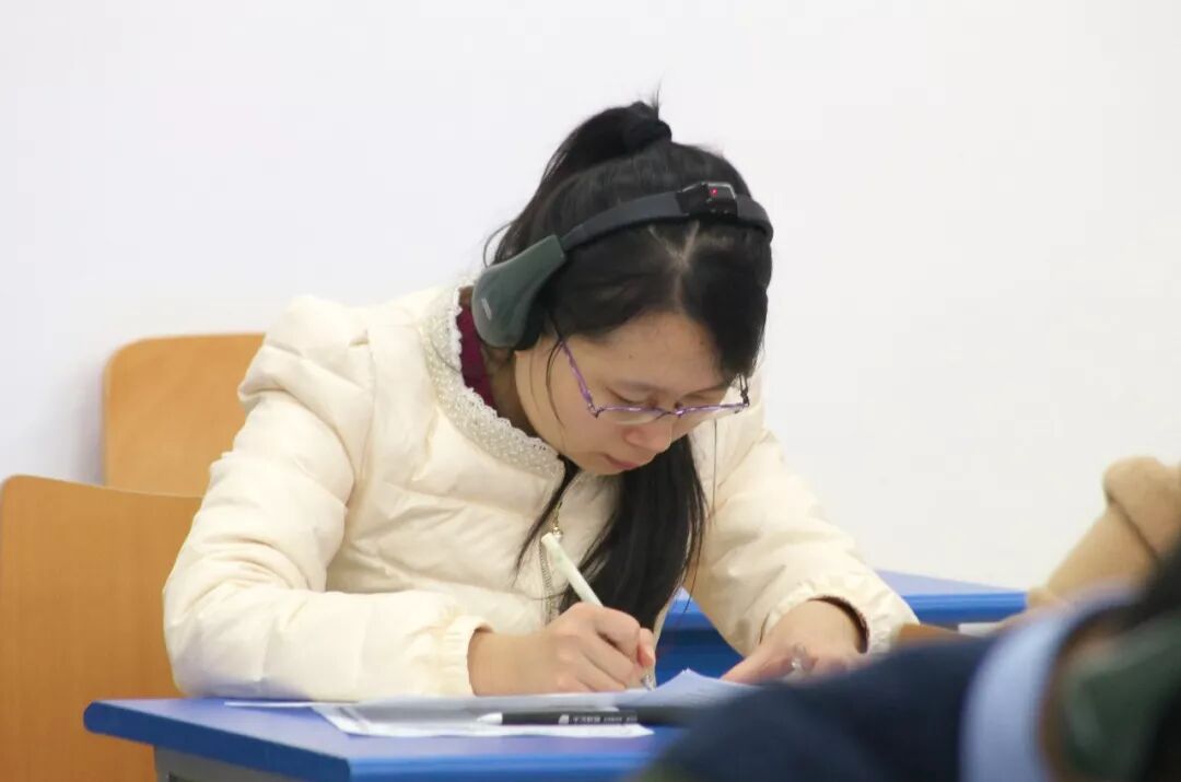 ������ѵ