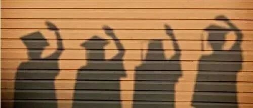 俞敏洪：先别要求孩子考一个好大学，这4样东西比任何事情都重要！