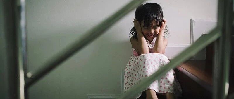 孩子惹你生气时，一定要发火，不要“憋气”