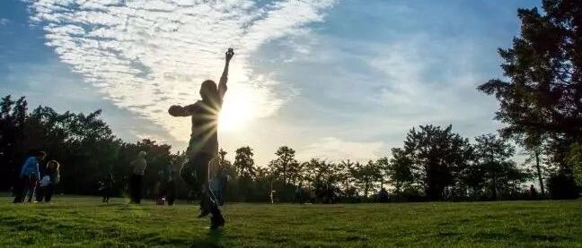 父母若不能给孩子做好榜样，很多教育都是无用的！（再忙也要读一读）