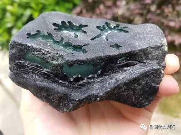 900克翡翠原石切割取件，设计到成品精彩全过程