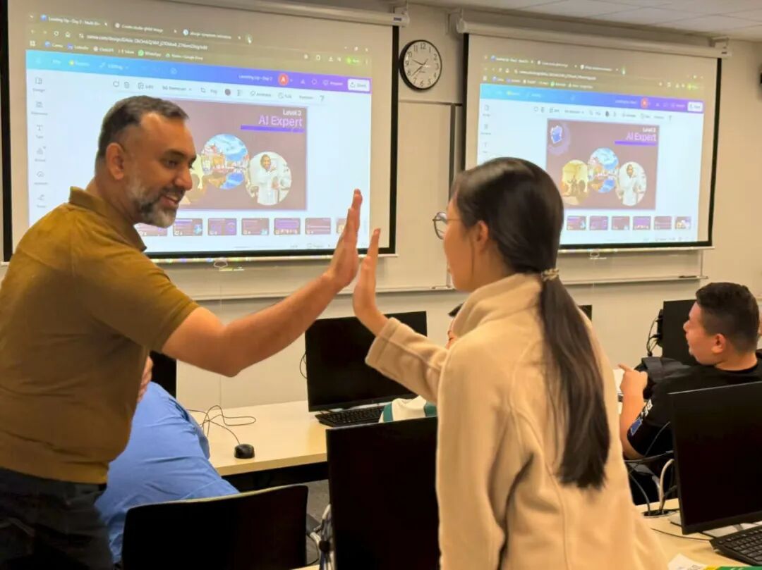 【图灵启示录】安侨教育领航 AI 时代变革：从 Amii 实验室的“深度智能”到广州学子的“身份突围”（二）