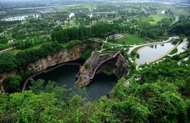 废弃矿坑生态修复的优秀案例的图13