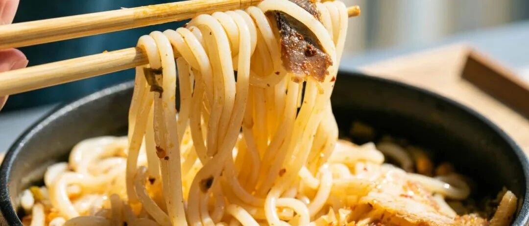 在线嗦遍广西米粉，我发现它比螺蛳粉还要“臭”！