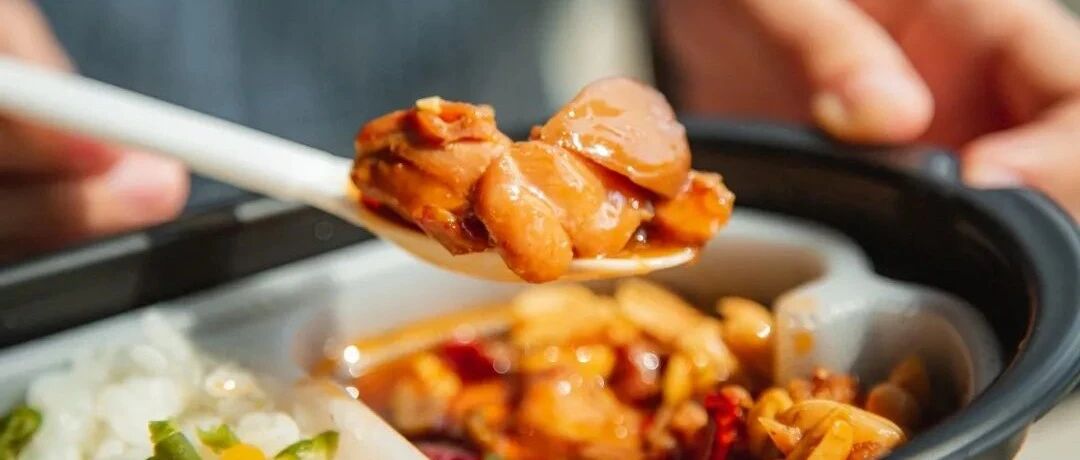 自热海底捞、自热煲仔饭、自热臭豆腐…亲测这6款一定要试！