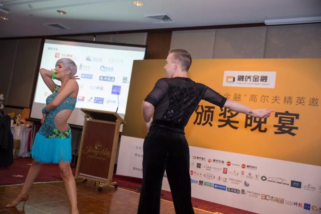 %name 没有免费的午餐，但是有免费的法拉利跑车！太任性！