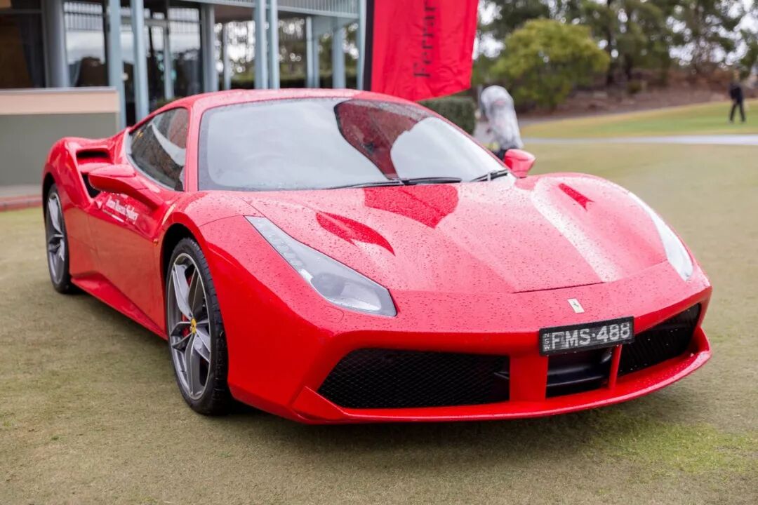 %name 没有免费的午餐，但是有免费的法拉利跑车！太任性！