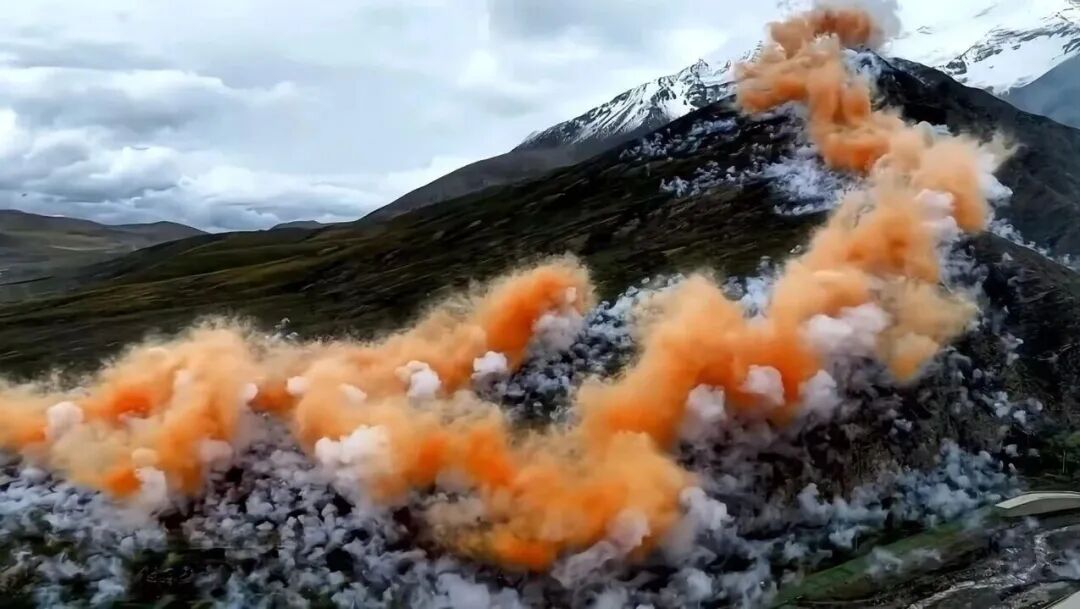 Arc'teryx Fireworks in Tibet: Clash Between Environmental Violation and  Brand Identity | NewFortuneTimes.com