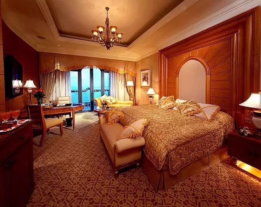 全球唯一八星級酒店——神話中才有的「黃金宮」，最小的客房55㎡，套間680平米…… 靈異 第30張