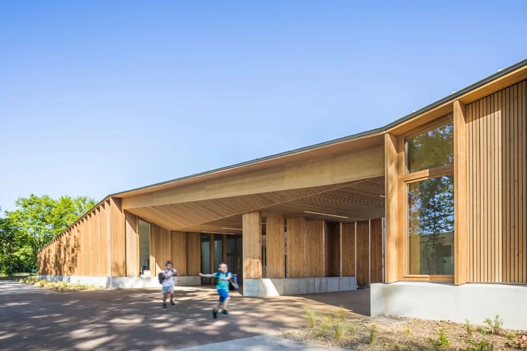 木结构小学：都市风格新外观设计