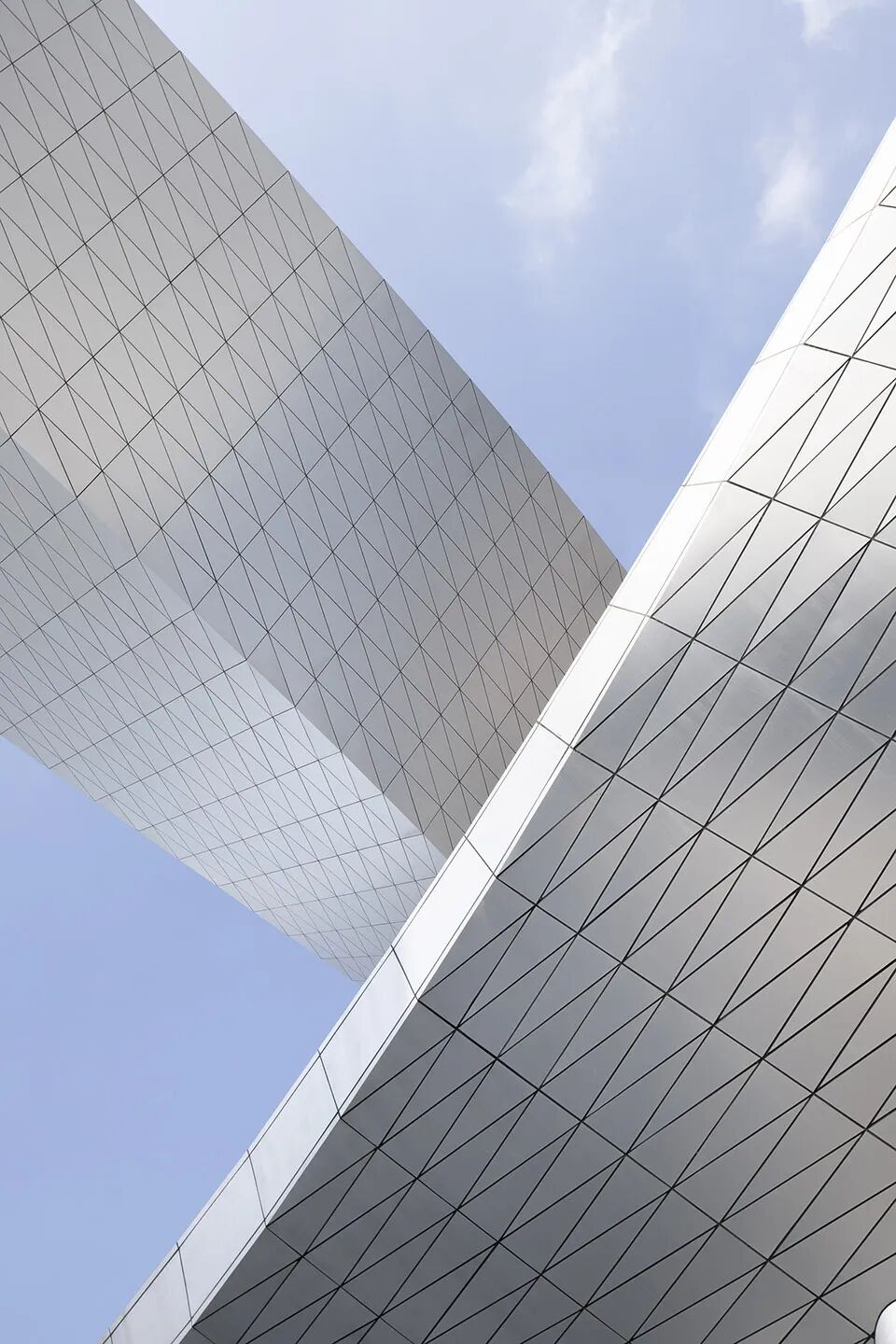 什么是阳极氧化铝板?施工及应用介绍