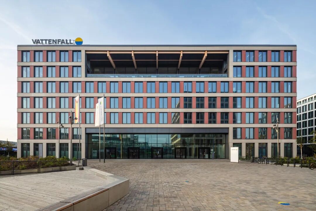 多层办公：大型木桁架结构设计