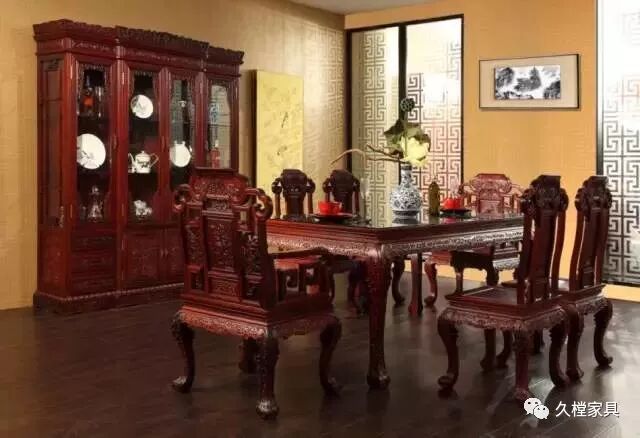 餐桌选择困难症？看看你家户型适合什么样的餐桌