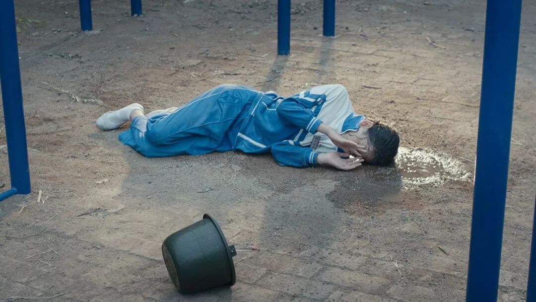 我们终于也有国产版熔炉这部良心网大可真敢拍