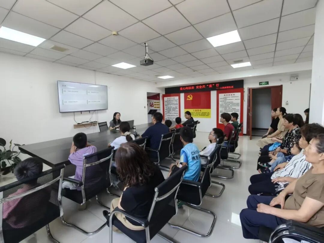 王珏律师应邀为阎良区妇联普法宣讲活动作专题授课
