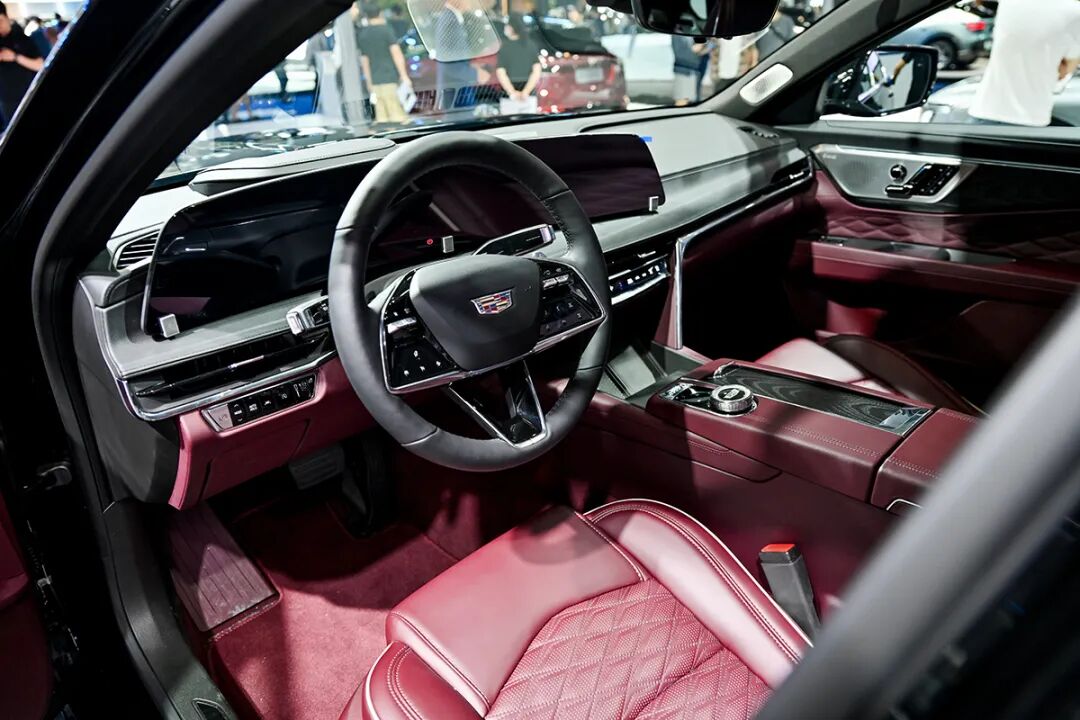 配置拉满性能极致凯迪拉克全新ct6xt4gt4三车上市