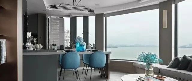 设计界“高晓松”亲自操刀，造出一个180°绝美82㎡湖景房