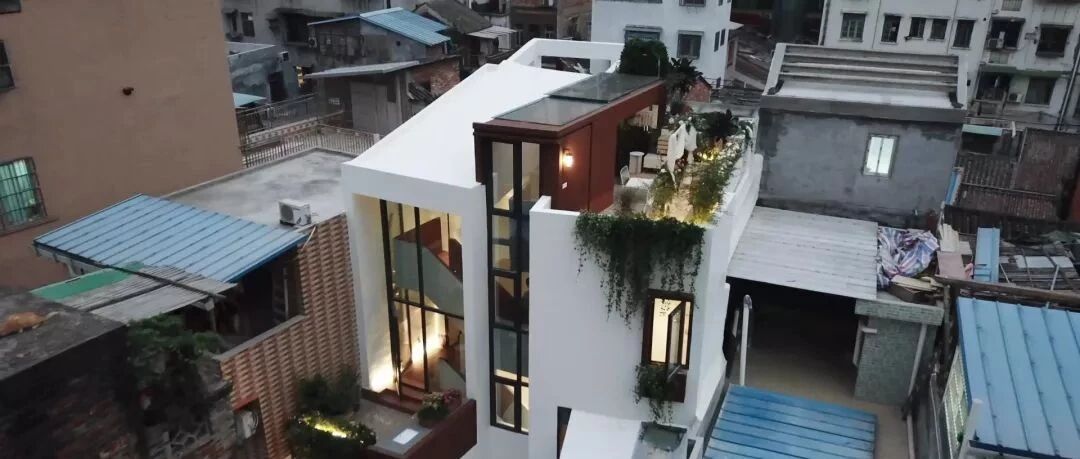 小夫妻在老城区买了一套“危房”，竟然是因为年轻人需要烟火气！