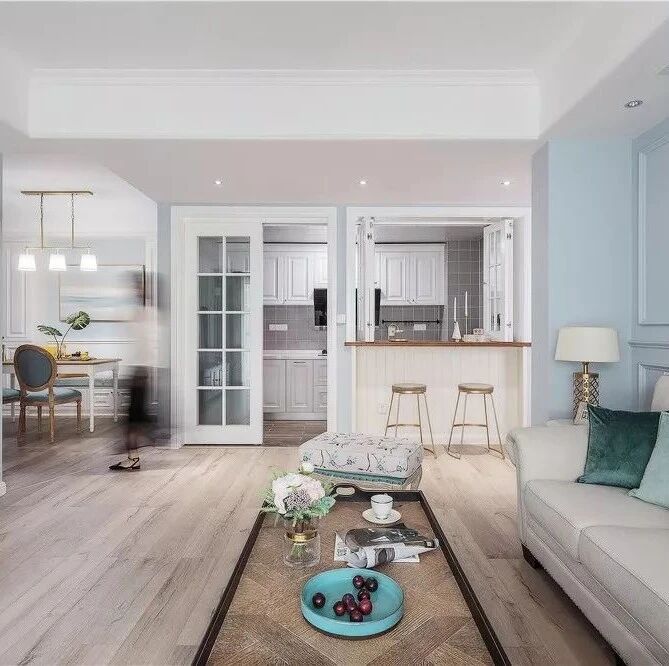 100平三居室，超喜欢厨房窗户、吧台设计，太个性实用!