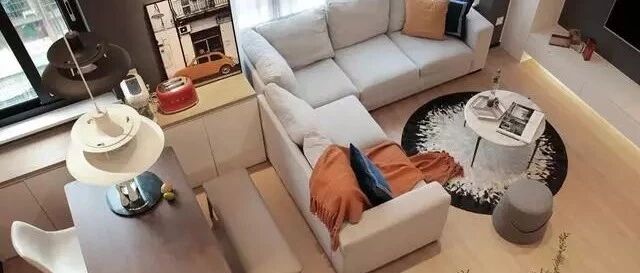 小夫妻砸掉数面墙，“浪费空间”却让幸福暴增