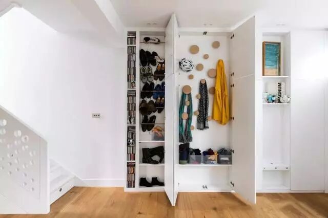 卧室衣柜选嵌入式好还是开放式好？后悔知道得太晚了！