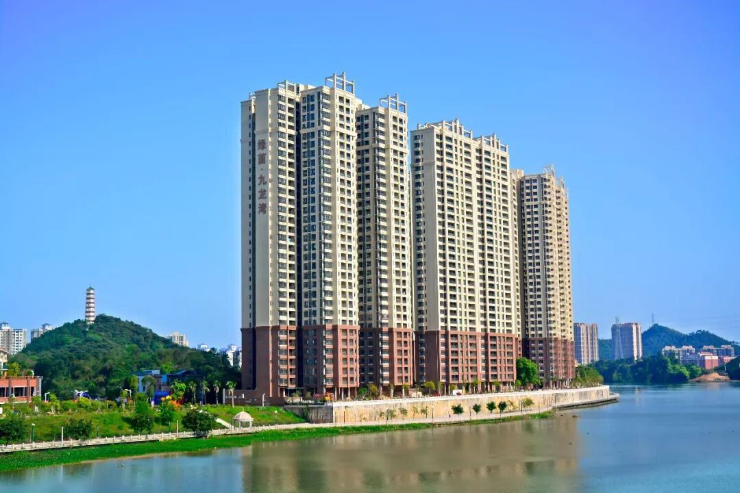 【 绿茵·九龙湾】清明假期,春暖花开,看看家乡四会城区变迁