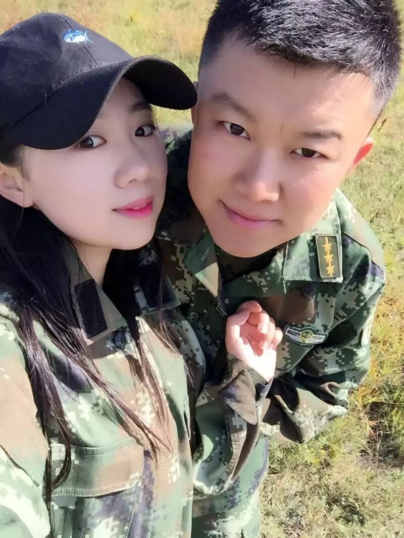 杨茜去部队看郭杨,突然就接到任务说山上有火情了,郭杨马上集合士兵