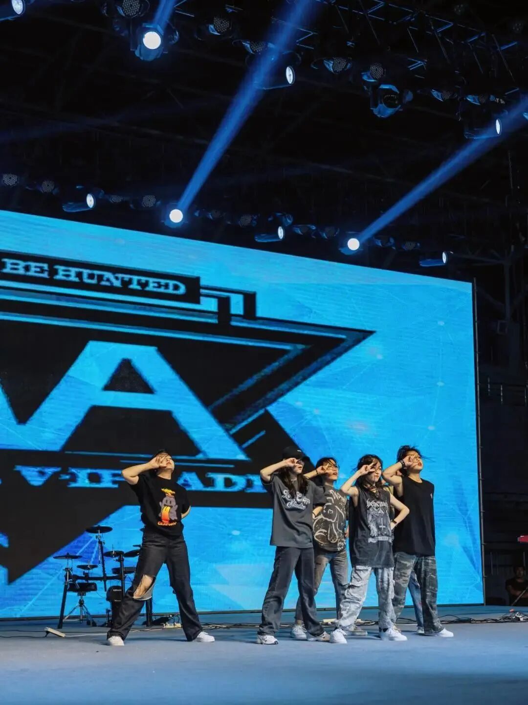 歌曲巴比龙蔡徐坤_巴比龙歌曲_歌曲巴比龙谁唱的