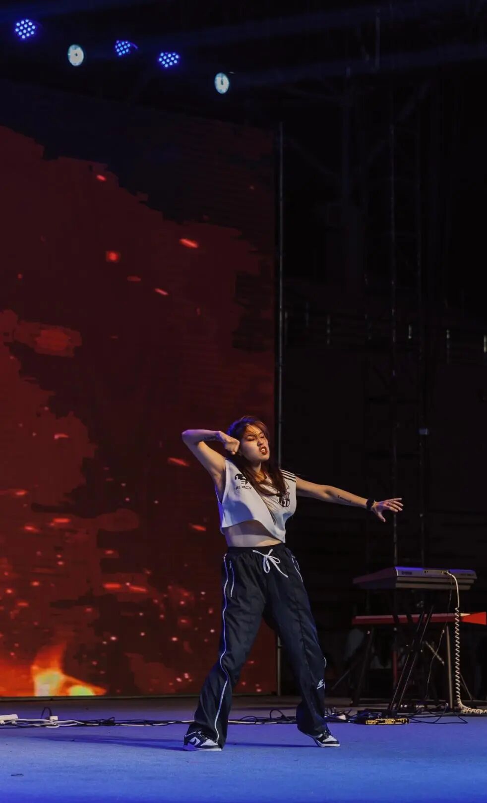 歌曲巴比龙蔡徐坤_巴比龙歌曲_歌曲巴比龙谁唱的