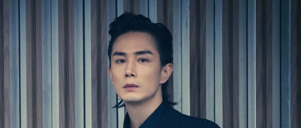 从“姐夫”变“哥哥”，他凭什么？