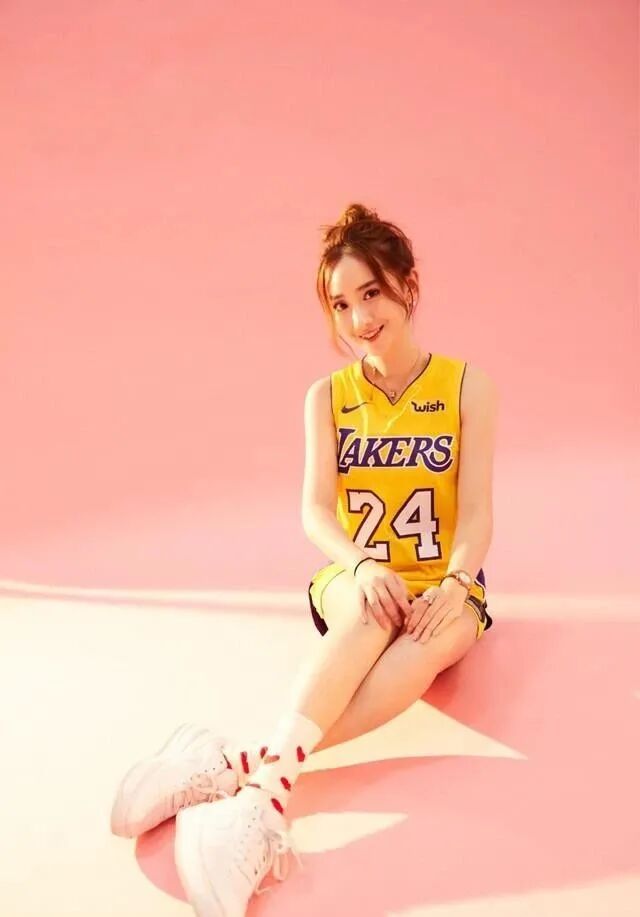 【美女】御姐气质的NBA女主播，长相甜美清纯动人（组图） - 18