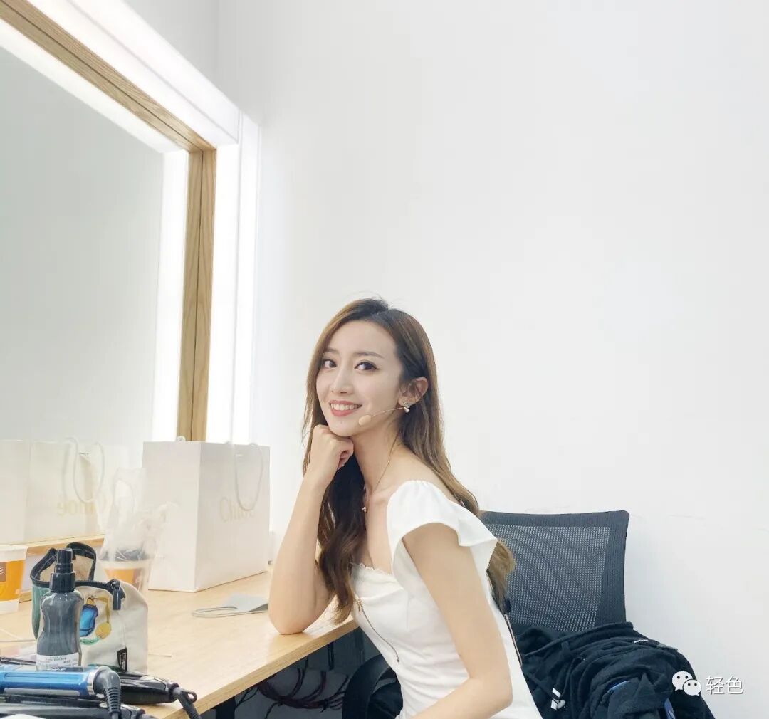【美女】御姐气质的NBA女主播，长相甜美清纯动人（组图） - 31