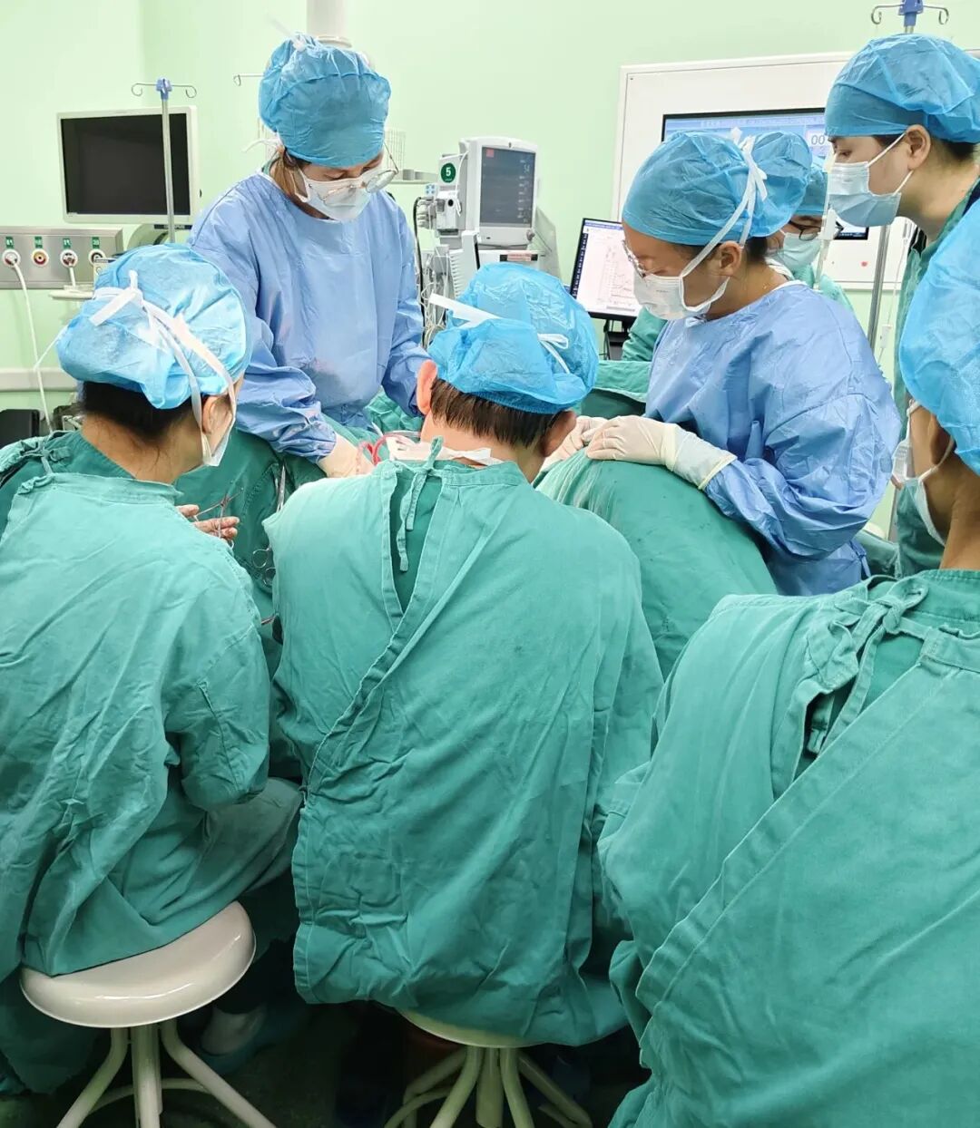 尿道张力过强怎么办妇产科：开展首例经闭孔无张力尿道中段悬吊带术（TVT-O），助尿失禁患者摆脱尴尬_https://www.jmylbn.com_新闻资讯_第1张