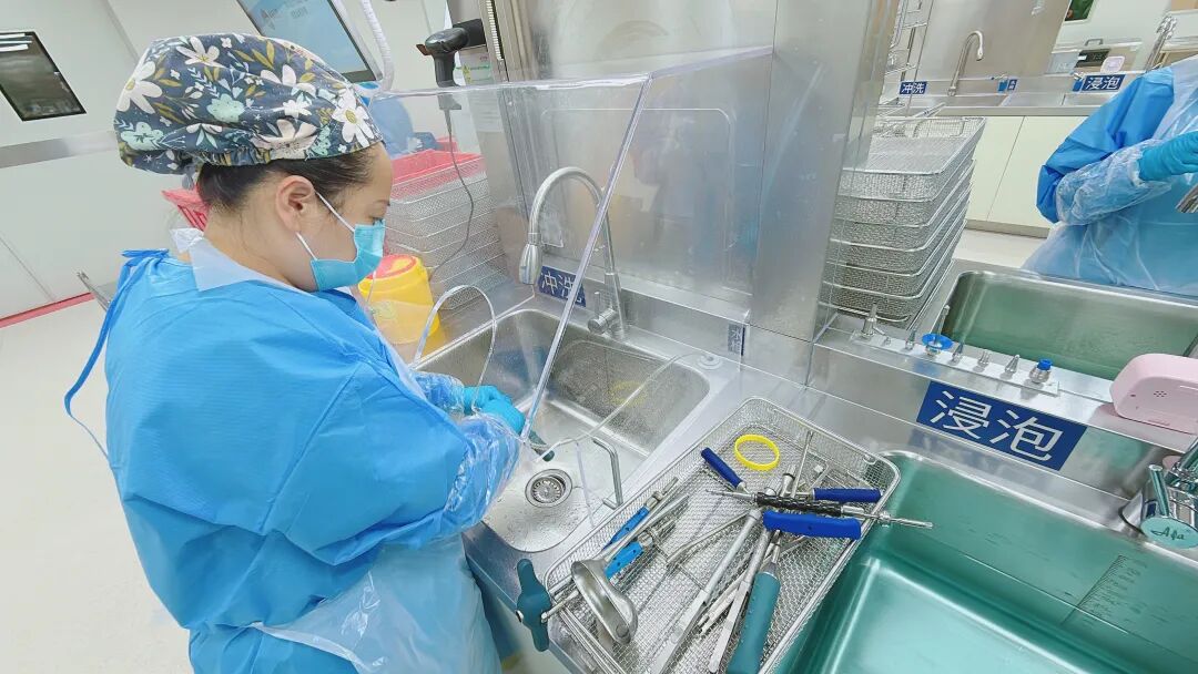 上海有哪些消毒中心活动回顾 ｜ 探秘医疗消毒“心脏”：UMT师生参访上海瑞埔医疗消毒供应中心_https://www.jmylbn.com_新闻资讯_第24张