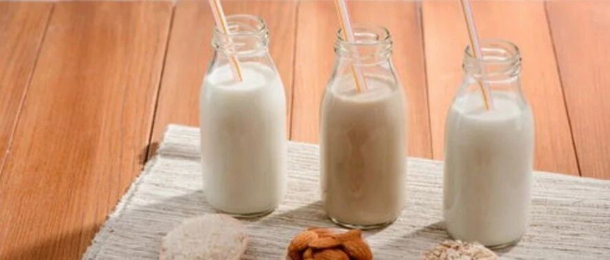 豆奶、杏仁奶、大米奶、腰果奶……植物奶比牛奶更健康吗？