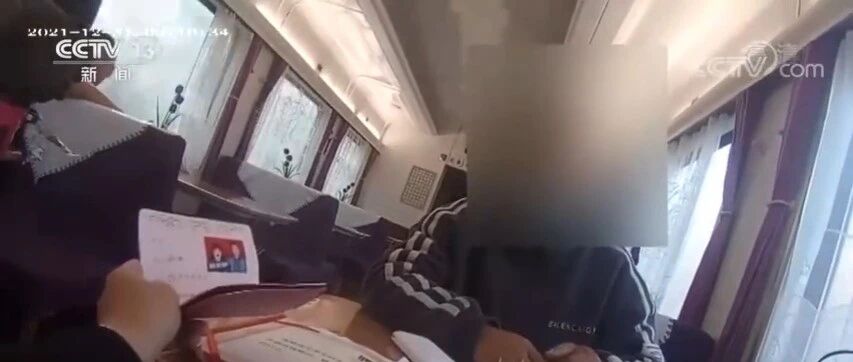 带娃坐火车竟然不带奶粉？追问之下才知是……