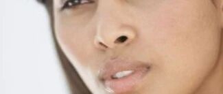 对镜自查，脸上出现这9种变化代表你可能生病了！