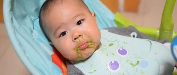 湿巾擦宝宝手，开水烫辅食碗……这样的“消毒”管用吗？