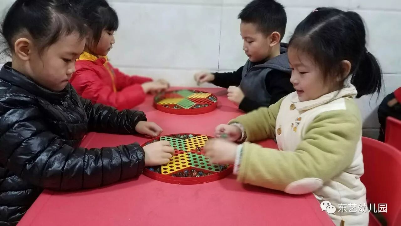 跳棋的正确玩法_玩法正确跳棋怎么玩_跳棋如何玩儿