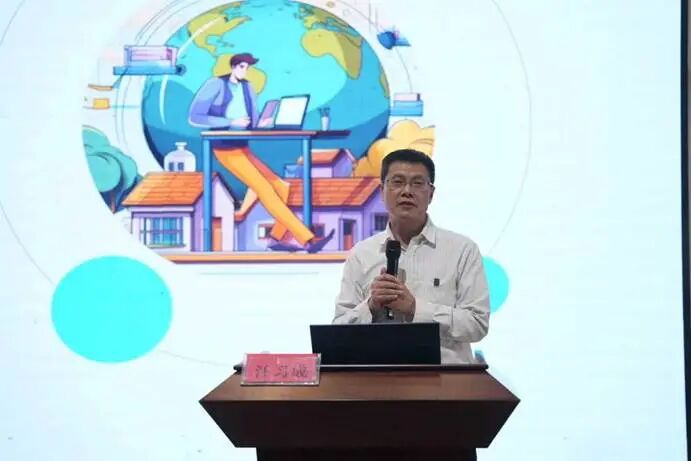 9949e64b7951408933735418e3871f9f