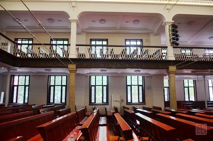 『馨香槐荫』第一座完全由中国人投资建造的基督教建筑——经四路基督教堂