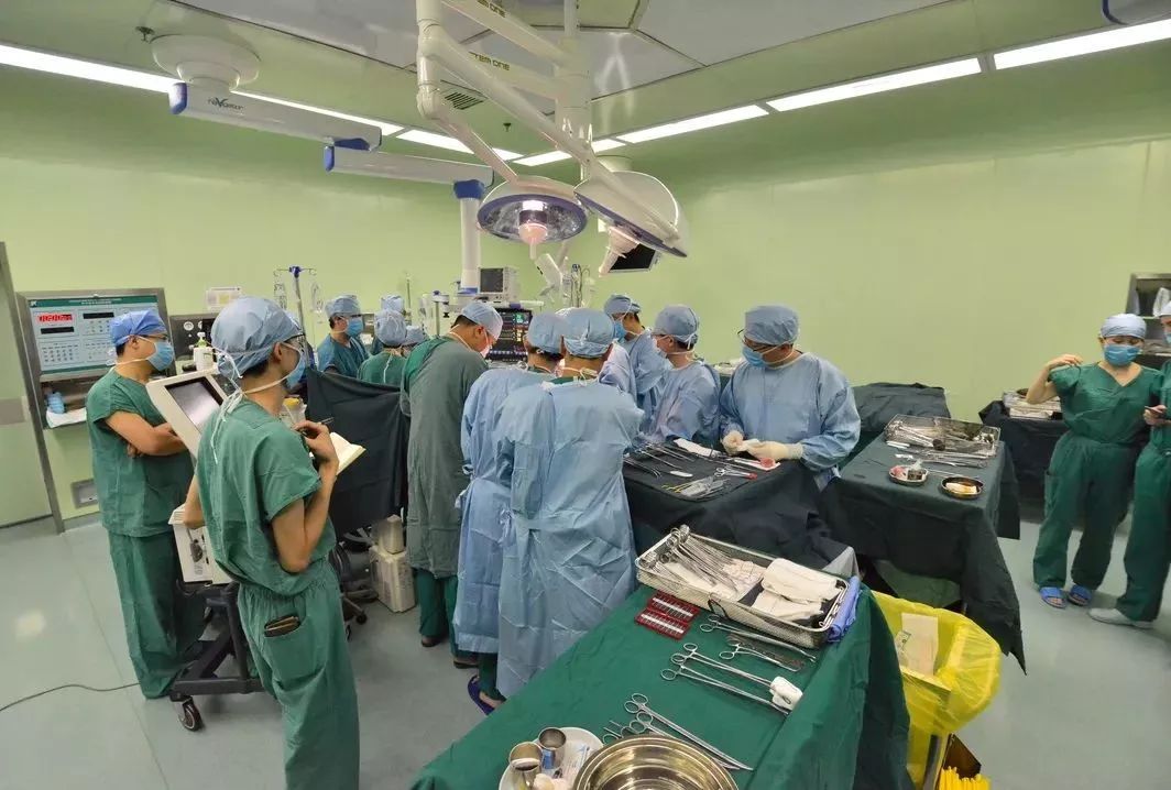 【點讚哈醫人】黑龍江省首例非體外循環下DBD序貫雙肺移植手術在我校二院完成 遊戲 第5張