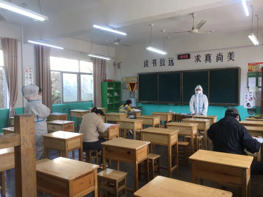 80余万条提醒短信 1077名特殊考生——江苏“史上最艰难”成人高考顺利结束(图10) 图片